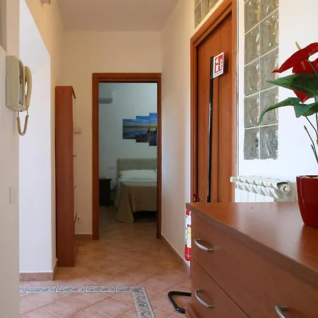 Beachfront - Sea & Food Near Airport Apartment Fiumicino